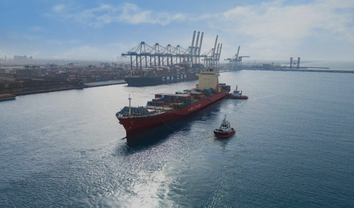 Oman’s Economy Grows 2.5% in Early 2025, Thanks to Non-Oil Sector